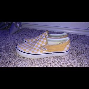 Woman’s vans size 9. barely worn